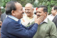 Check out our latest images of <i class="tbold">Delhi civic polls</i>
