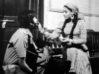 Amitabh Bachchan shares a cute pre-marriage throwback picture with Jaya Bachchan