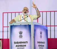 Check out our latest images of <i class="tbold">narendra modi's speech</i>