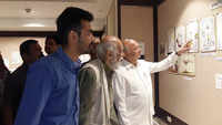 Click here to see the latest images of <i class="tbold">mangesh tendulkar</i>