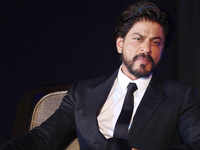 <i class="tbold">varanasi police</i> issues notice of Rs 5.59 lakh against Shah Rukh Khan