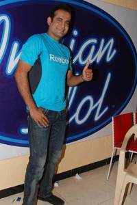 On the sets: '<i class="tbold">indian idol</i> 5'
