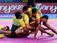 Vivo Pro Kabaddi: Tamil Thalaivas beat Patna Pirates 40-37