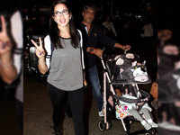 Pic: Sunny Leone and daughter Nisha return from exciting vacation