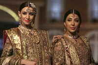 See the latest photos of <i class="tbold">lahore bridal couture week</i>
