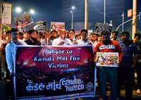 Check out our latest images of <i class="tbold">mumbai fire</i>
