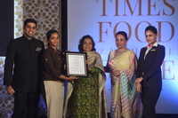 Anju Nigam, Secretary, I&B ministry, awards Himanshu Bhandari, Sreyoshi Bannerjee, Jasmine Saini, Ranjana Yadav