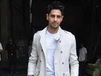 Sidharth Malhotra in<i class="tbold"> anees bazmee</i>'s next?