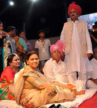 New pictures of <i class="tbold">rabri devi</i>