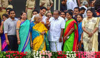 Check out our latest images of <i class="tbold">cm kumaraswamy</i>