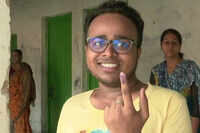 See the latest photos of <i class="tbold">lok sabha bypoll</i>