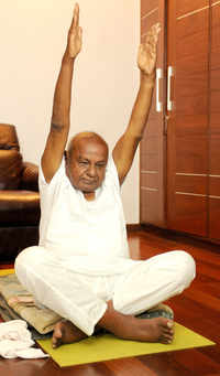 International Yoga Day: Former Prime Minister H D Deve Gowda perform asanas