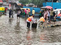 Check out our latest images of <i class="tbold">heavy rains lash south gujarat</i>