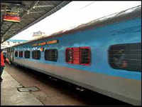 Panchvati Express: Coaches detach from engine, CR services affected