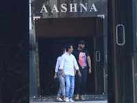 Arjun Kapoor and Malaika Arora spotted outside designer Vikram Phadnis's house