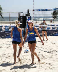 Click here to see the latest images of <i class="tbold">beach volleyball</i>