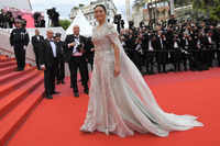 New pictures of <i class="tbold">gong li</i>