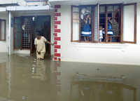 New pictures of <i class="tbold">rain in kerala</i>
