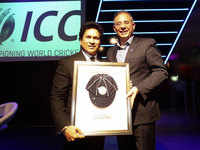 Sachin Tendulkar inducted into ICC's <i class="tbold">hall</i> of Fame