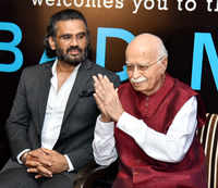 Check out our latest images of <i class="tbold">lal krishna advani</i>