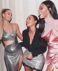 Kim Kardashian teases fans with her bold <i class="tbold">photo shoot</i>s