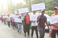 Trending photos of <i class="tbold">pink ribbon walk</i> on TOI today