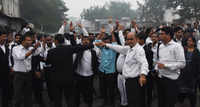 New pictures of <i class="tbold">lawyers protest</i>