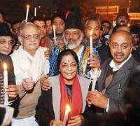 Trending photos of <i class="tbold">candle light march</i> on TOI today