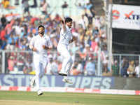 Umesh Yadav celebrates fall of wicket