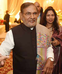 New pictures of <i class="tbold">sharad yadav</i>