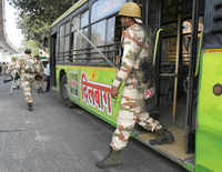 See the latest photos of <i class="tbold">northeast delhi riots</i>