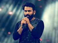 ​Happy Birthday Santhosh Narayanan: From ‘Potta Pulla’ to ‘<i class="tbold">neruppu da</i>’, five fabulous songs by the composer