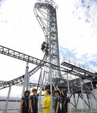 See the latest photos of <i class="tbold">amusement park</i>