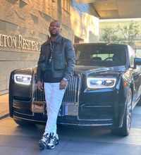 See the latest photos of <i class="tbold">mayweather</i>