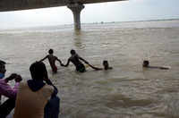 Check out our latest images of <i class="tbold">bihar flood</i>