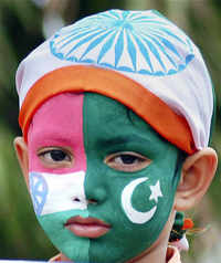 Check out our latest images of <i class="tbold">indo pak match</i>
