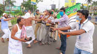 New pictures of <i class="tbold">west bengal police association</i>