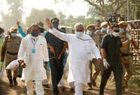 <i class="tbold">Bihar CM</i> Nitish Kumar intensifies election campaign