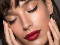 ​5 make-up tricks to add drama to your festive eye make-up