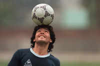 Football legend <i class="tbold">diego</i> Maradona dies of heart attack