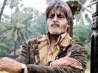 Amitabh Bachchan in ‘<i class="tbold">bhootnath</i>’
