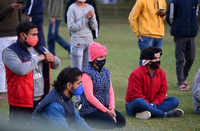Cold wave grips North India; Delhi shivers at 4°C