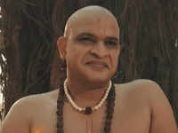 ​Akshay Mudwadkar as Shri <i class="tbold">swami samarth</i>