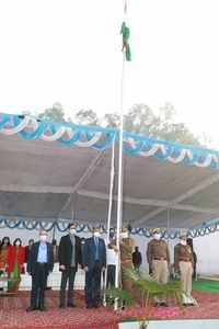 Unfurling the National flag at PU