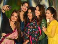 Mimi Chakraborty, Nusrat Jahan, Tanushree Chakraborty and<i class="tbold"> payel sarkar</i> have a gala time with 'Didi No.1' host Rachna Banerjee; here are some BTS pics
