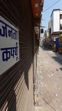 Lanes of Laxmi Nagar market in <i class="tbold">East Delhi</i>, once bustling with shopaholics, looked deserted on Janata curfew.