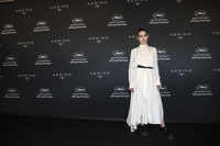 New pictures of <i class="tbold"> noomi rapace</i>