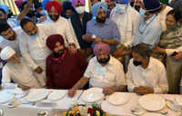 Punjab CM Amarinder meets new <i class="tbold">punjab congress</i> chief Sidhu