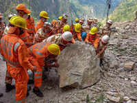 <i class="tbold">kinnaur</i> landslide rescue