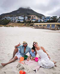 Birthday boy Saif Ali Khan & Kareena Kapoor are making us all jealous with their new dreamy beach vacation pics
